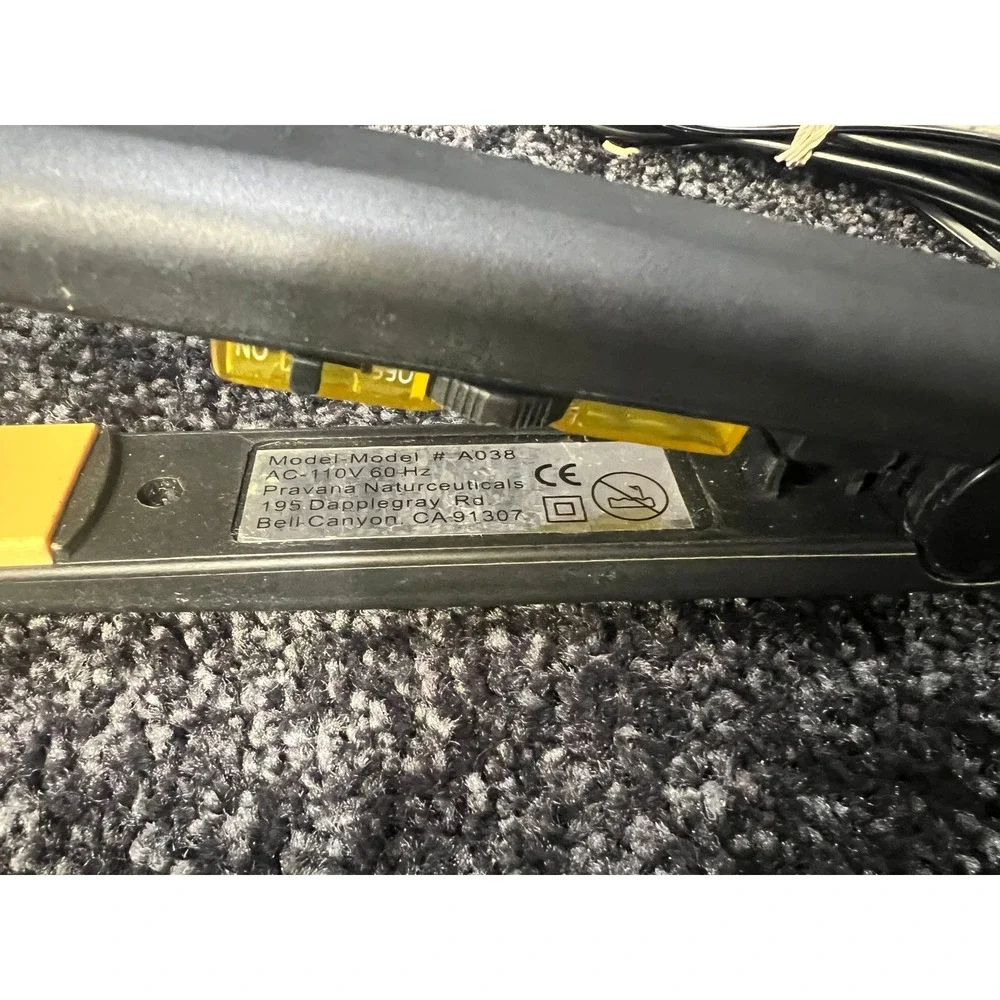 Pravana‎ Flat Iron Hair Straightener Adjustable Temperature A038